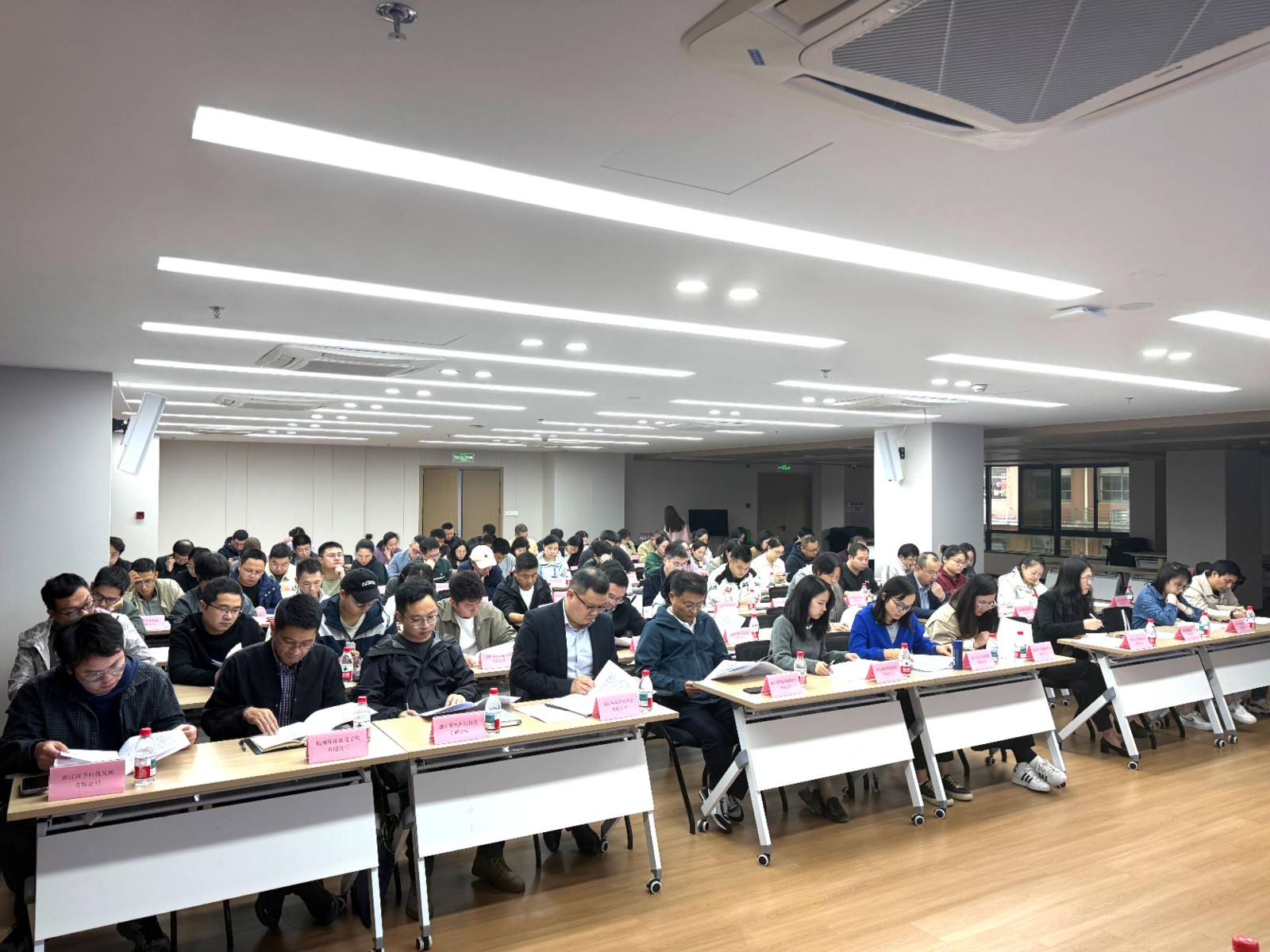 1762737179417197.jpg 1762737179417197.jpg