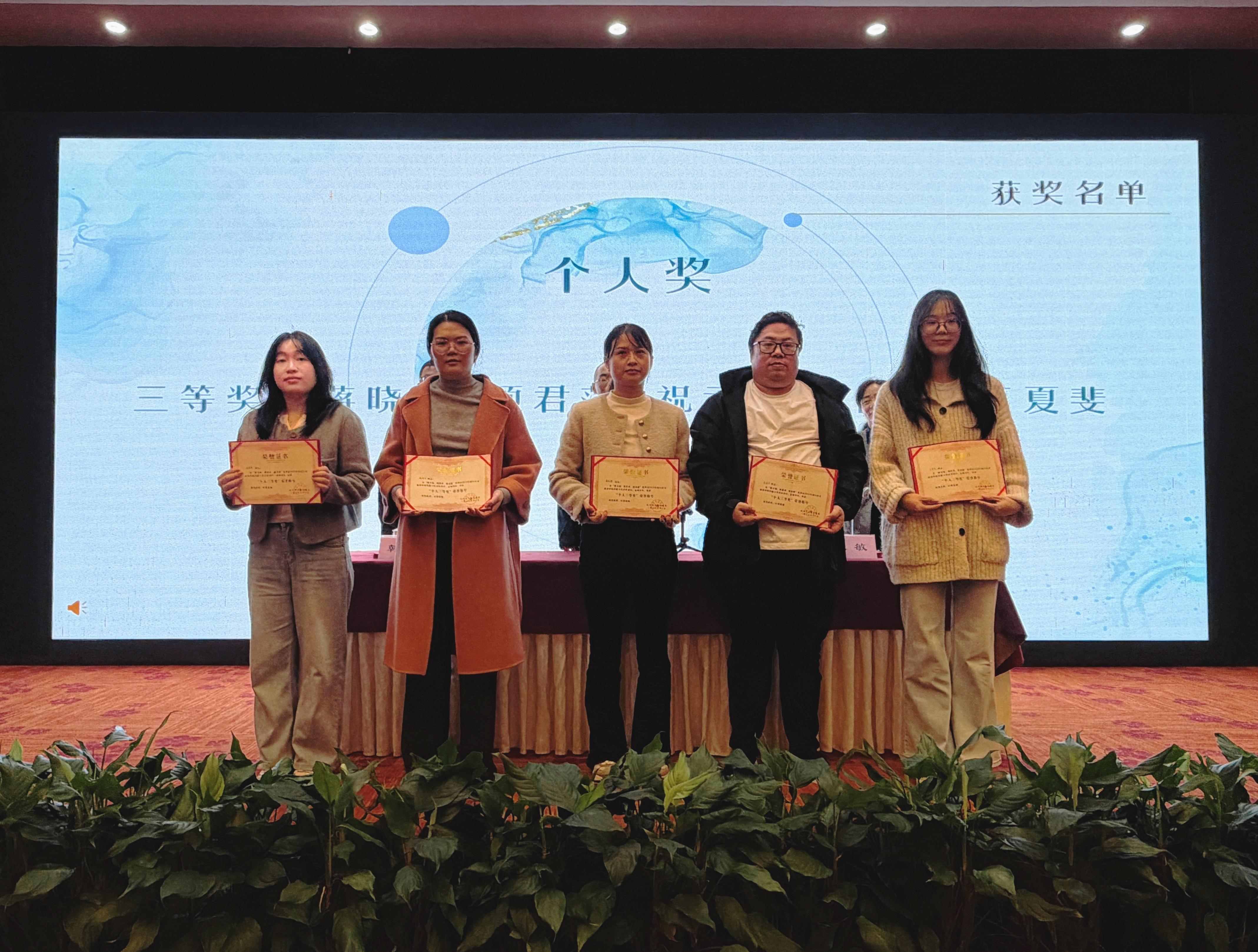 1762854132358899.jpg 1762854132358899.jpg