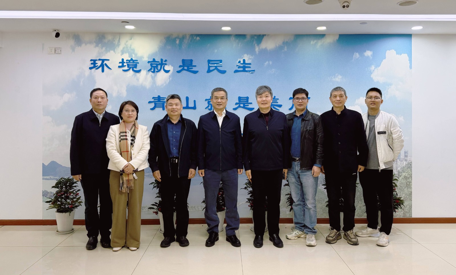 1774594926493382.jpg 1774594926493382.jpg