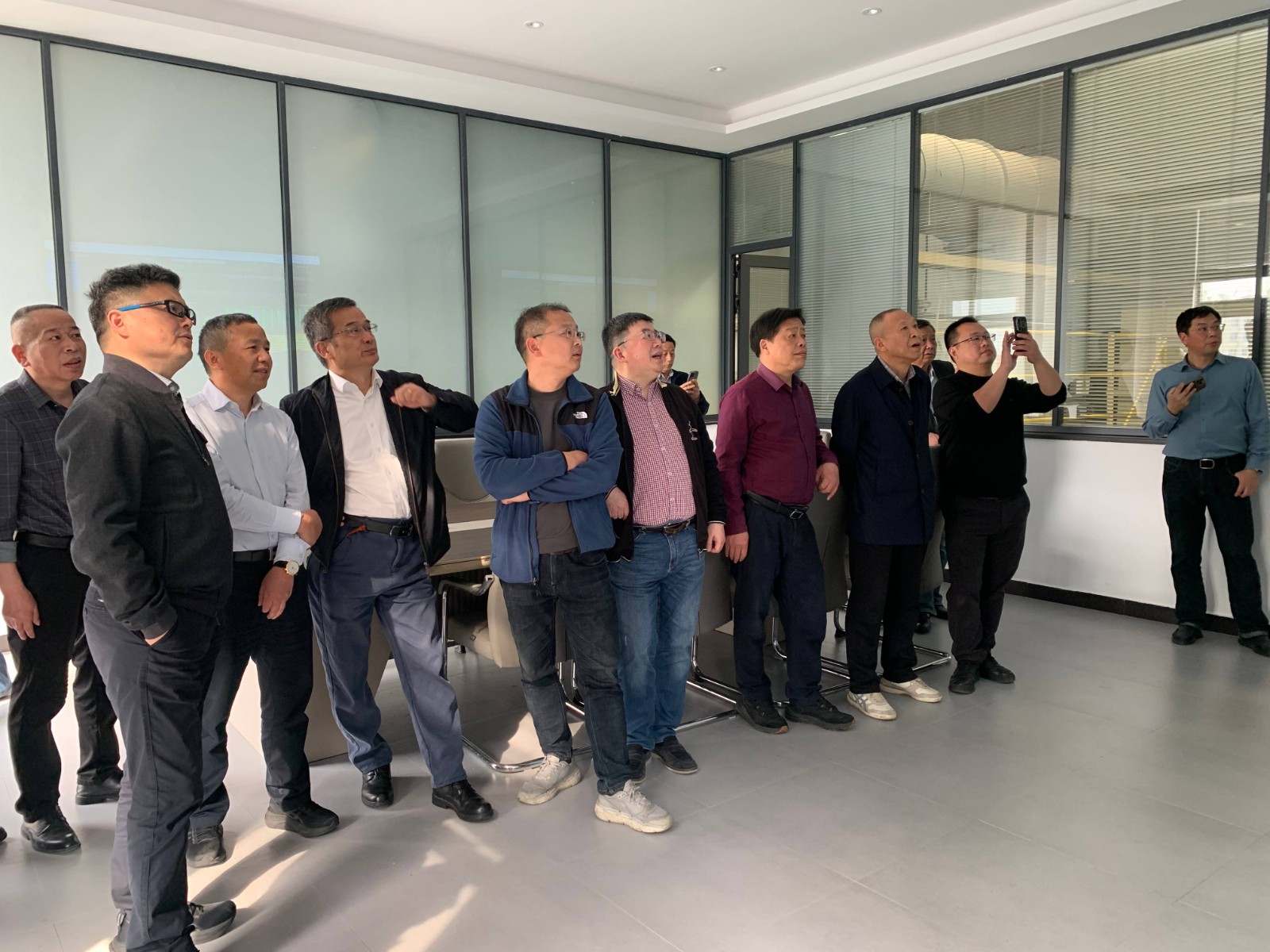 1775208735982939.jpg 1775208735982939.jpg